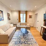 Urban Flat 104 - 4 Bedroom Flat Opera