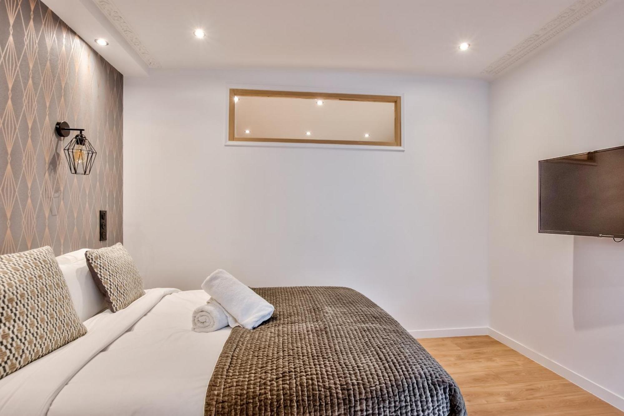 Urban Flat 104 - 4 Bedroom Flat Opera *